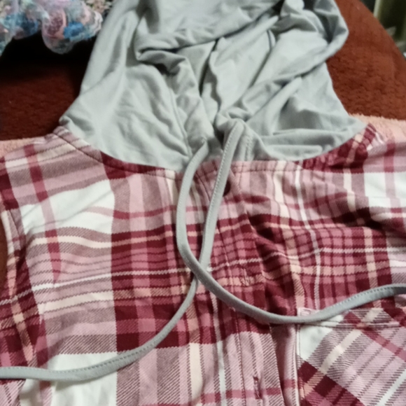 Top - Picture 3 of 3